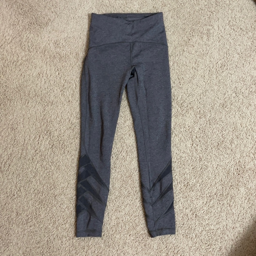 grey lululemon leggings size 4 !!!